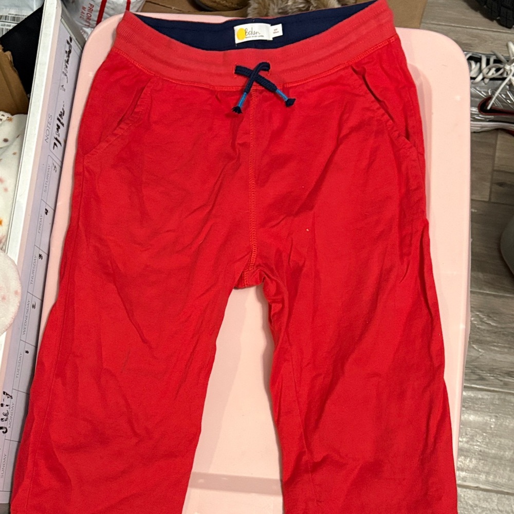 Mini Boden boys , super comfy, smoke and pet free, cute blue pocket on back